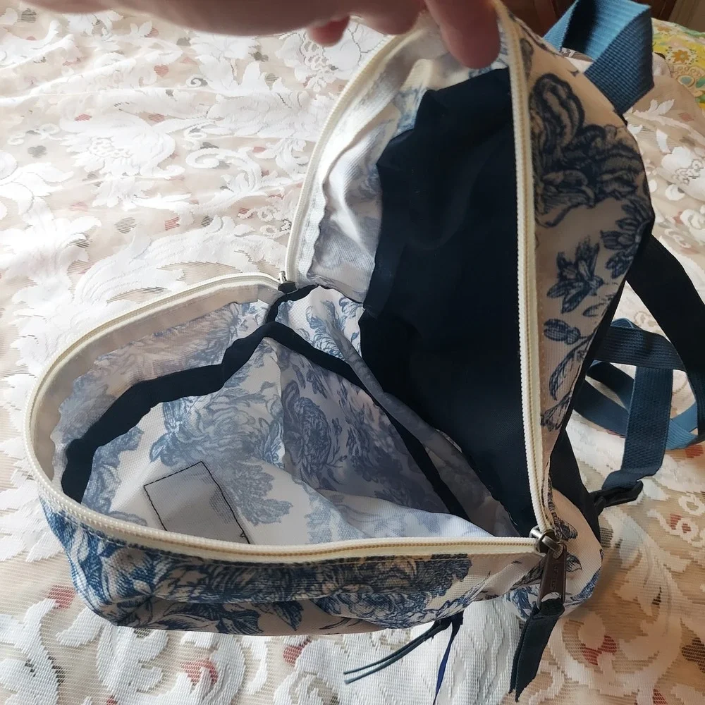 Trans by JanSport Mini Backpack Blue White Floral Toile Canvas JS0A3EPH 13x9
